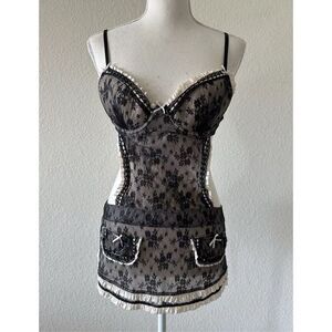 Victorias Secret Silver Label Black Lace French Maid Apron Couture Size 34B